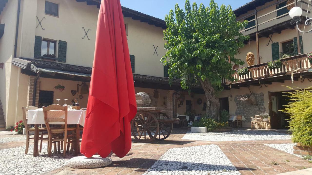 Al Fienile Hotel Orzano Luaran gambar