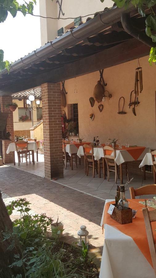 Al Fienile Hotel Orzano Luaran gambar