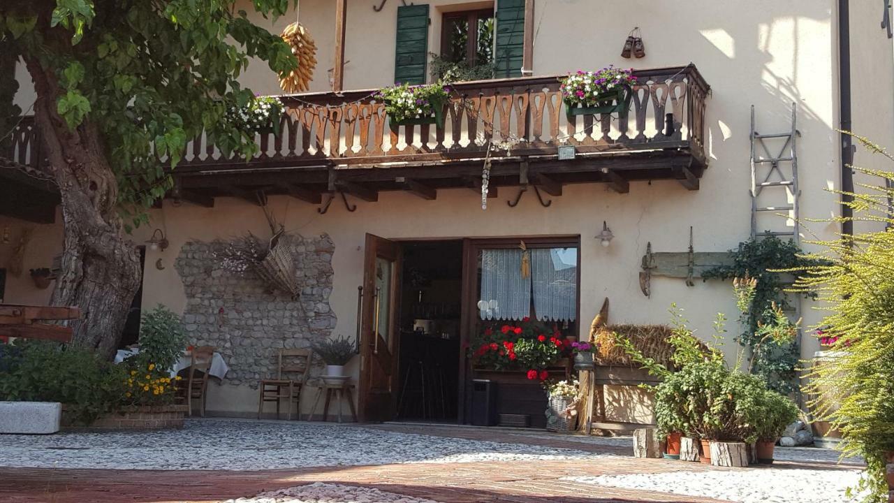 Al Fienile Hotel Orzano Luaran gambar